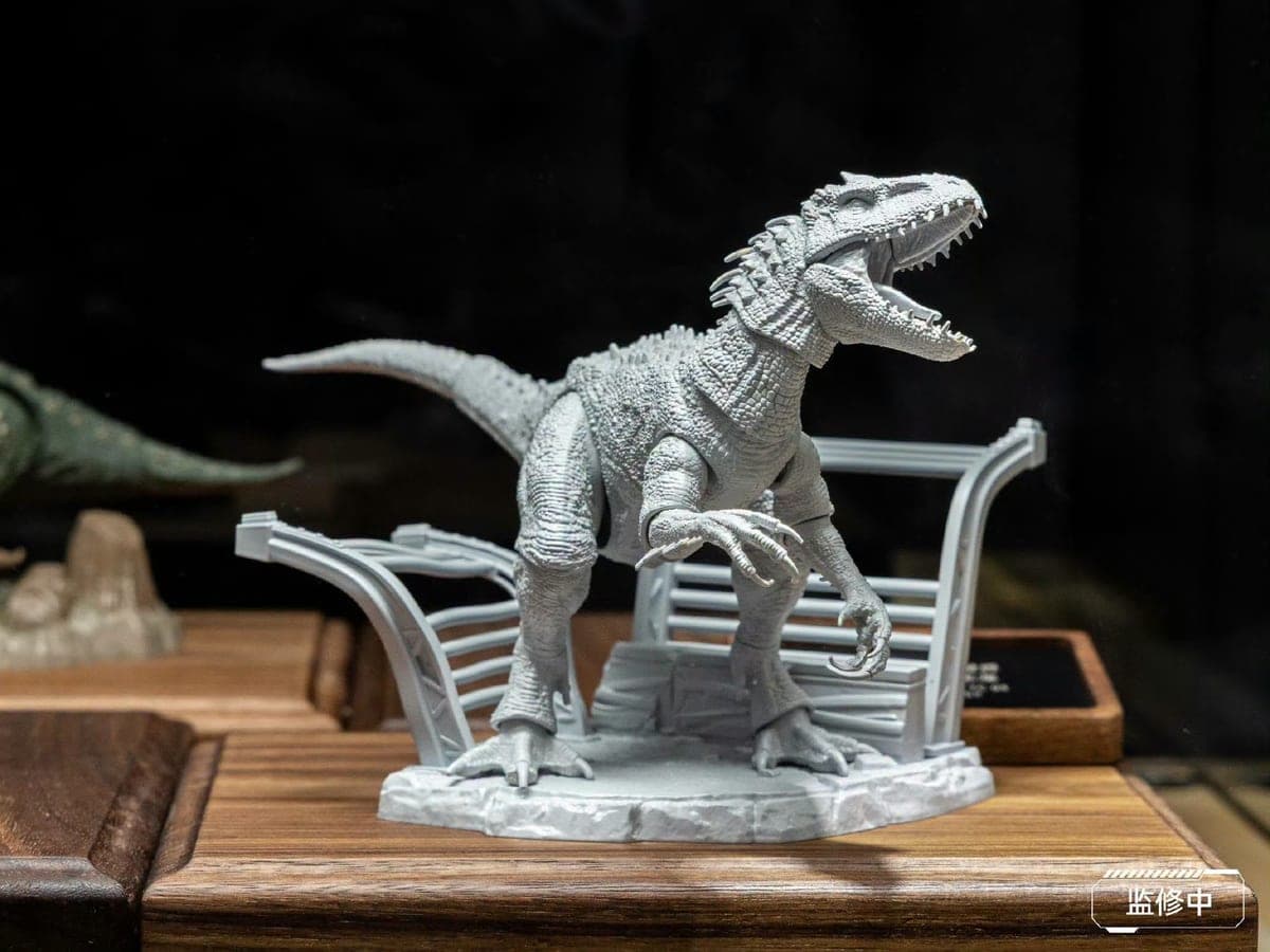 Prototipe Blokees Terraventure TC03 Indominus Rex di China Toy Expo 2026, masih tanpa cat.